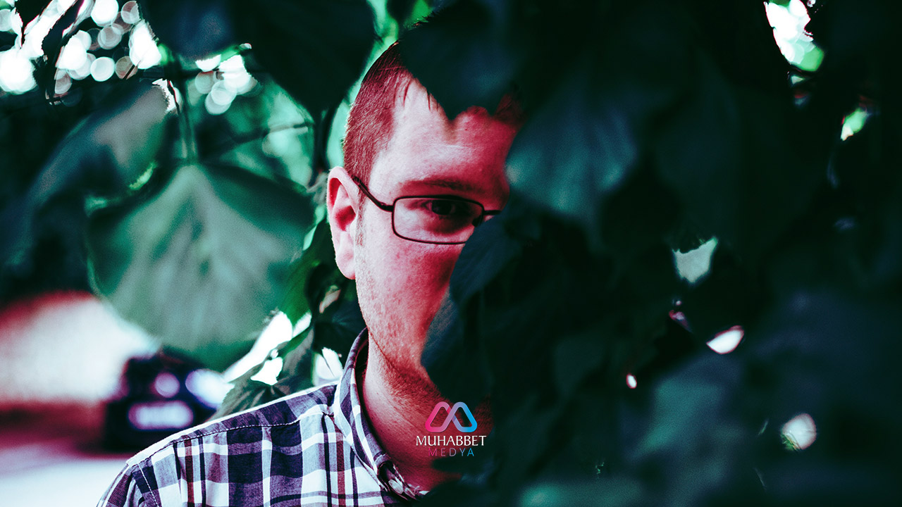 Büyüyünce dindar olsun diye çocuklarını serbest bırakan ailelerin sorduğu soru