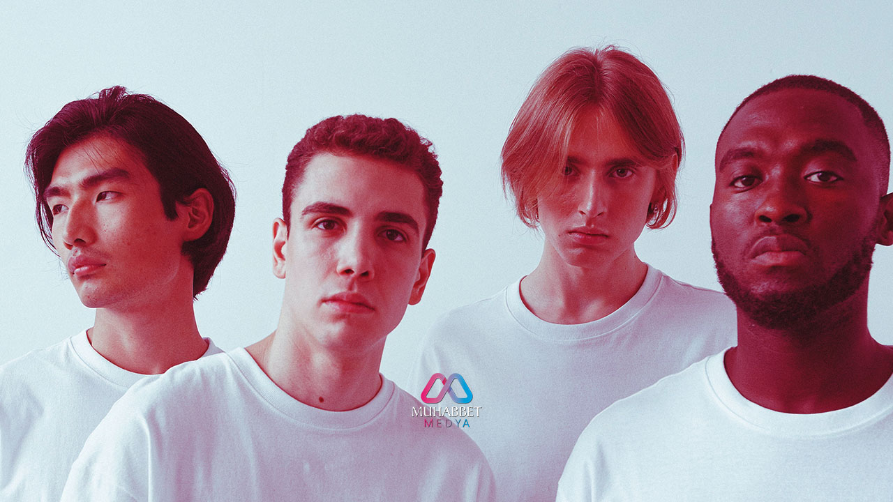 Müslüman biri Hristiyan veya Yahudi ya da başka dine mensup biriyle arkadaş olabilir mi?