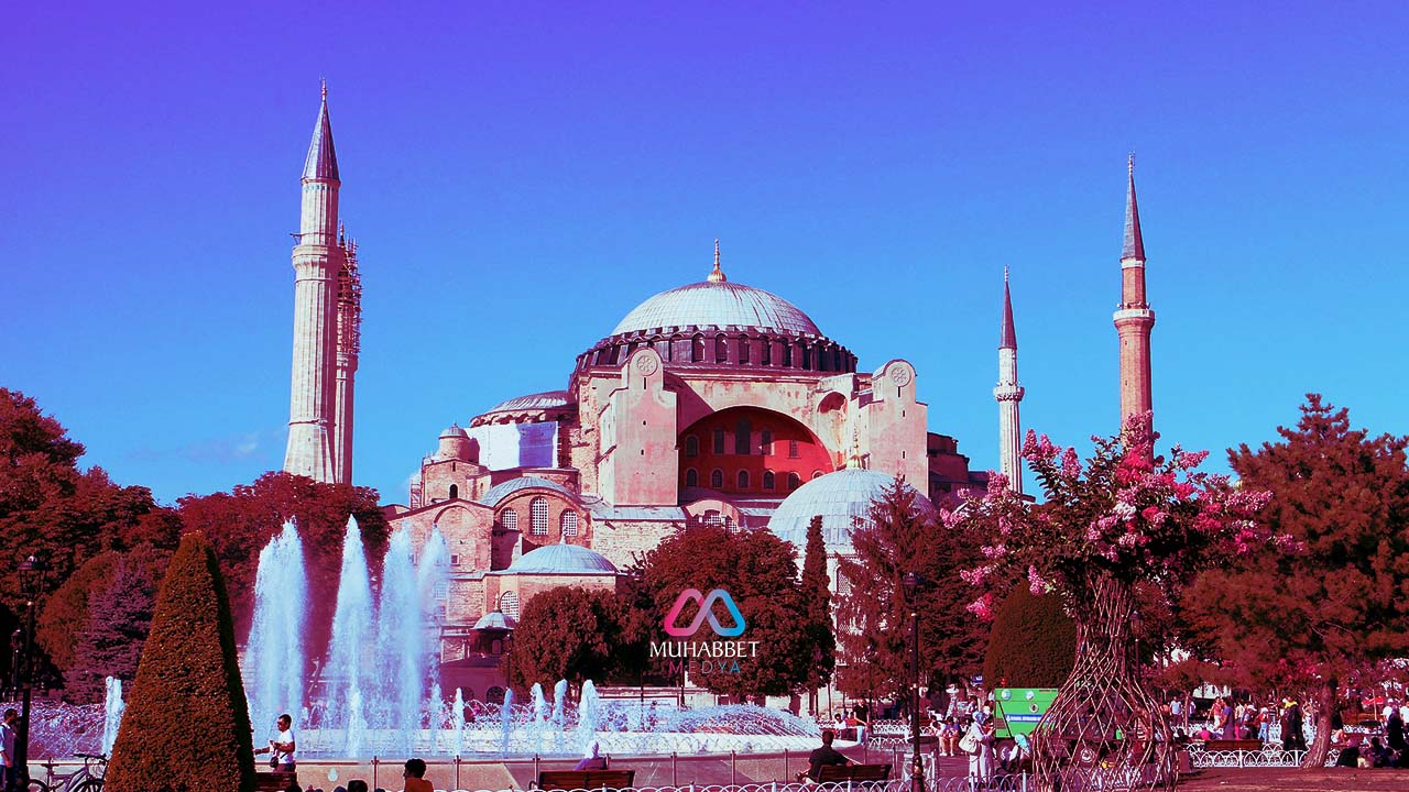 Bediüzzaman’a göre; Ayasofya, Hristiyanlığın İslamiyet’e devir ve tesliminin ifadesidir