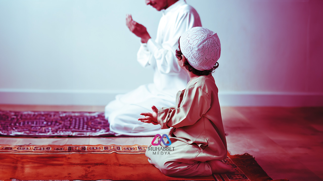 Evlat nasıl terbiye edilir? diyen; Allah’ın Rab ismini fiilleriyle tezahür ettirmeye çalışmalı