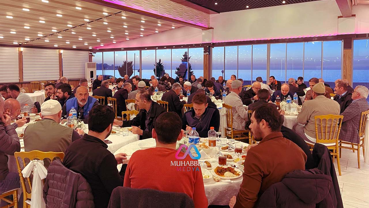 Rize'de Geleneksel UMİT İftarı Büyük Bir Katılımla Gerçekleşti