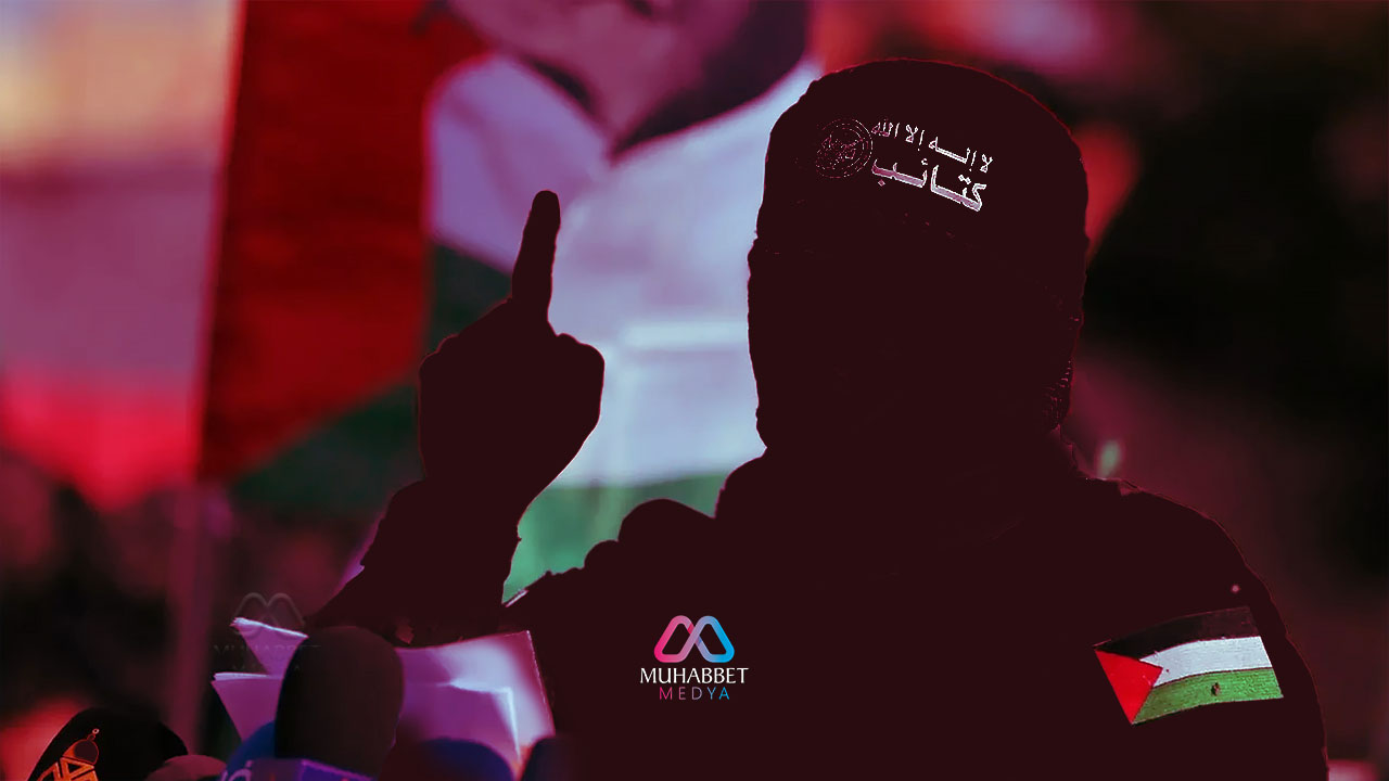 Onlar orada İslamiyet’in izzetini ve şerefini muhafaza ederken dünya izliyor