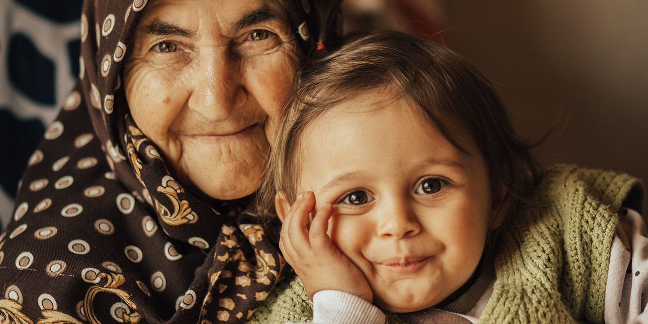 Sevmekten Hiç Vazgeçmedik