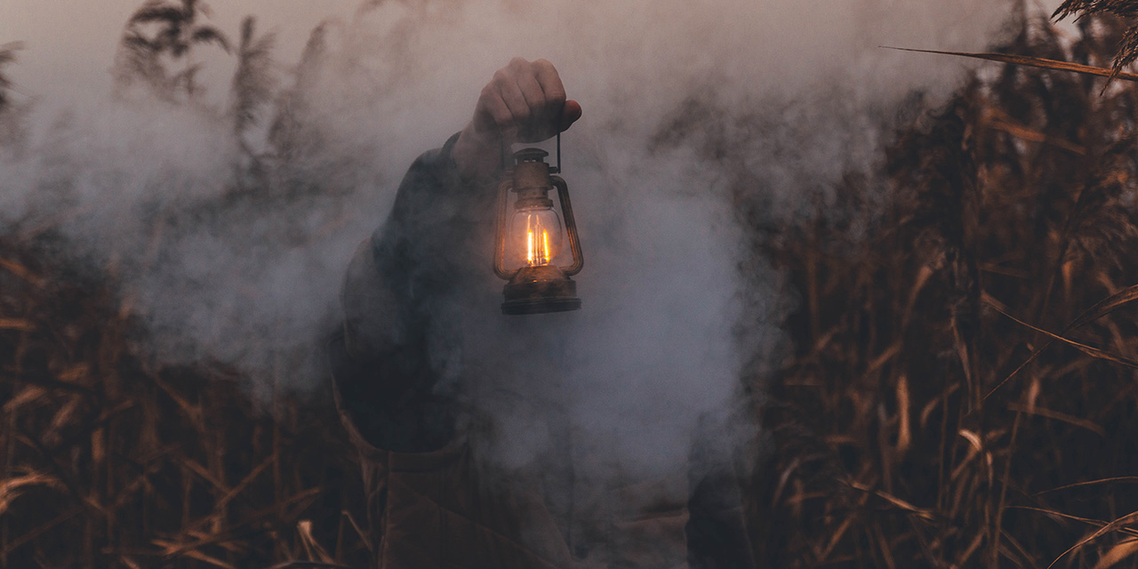 Allah Kuluna Kafi Değil mi?