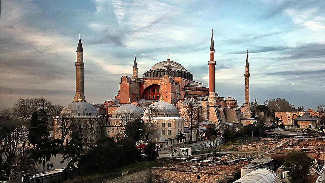 Islah Kılıfı Altında İfsad