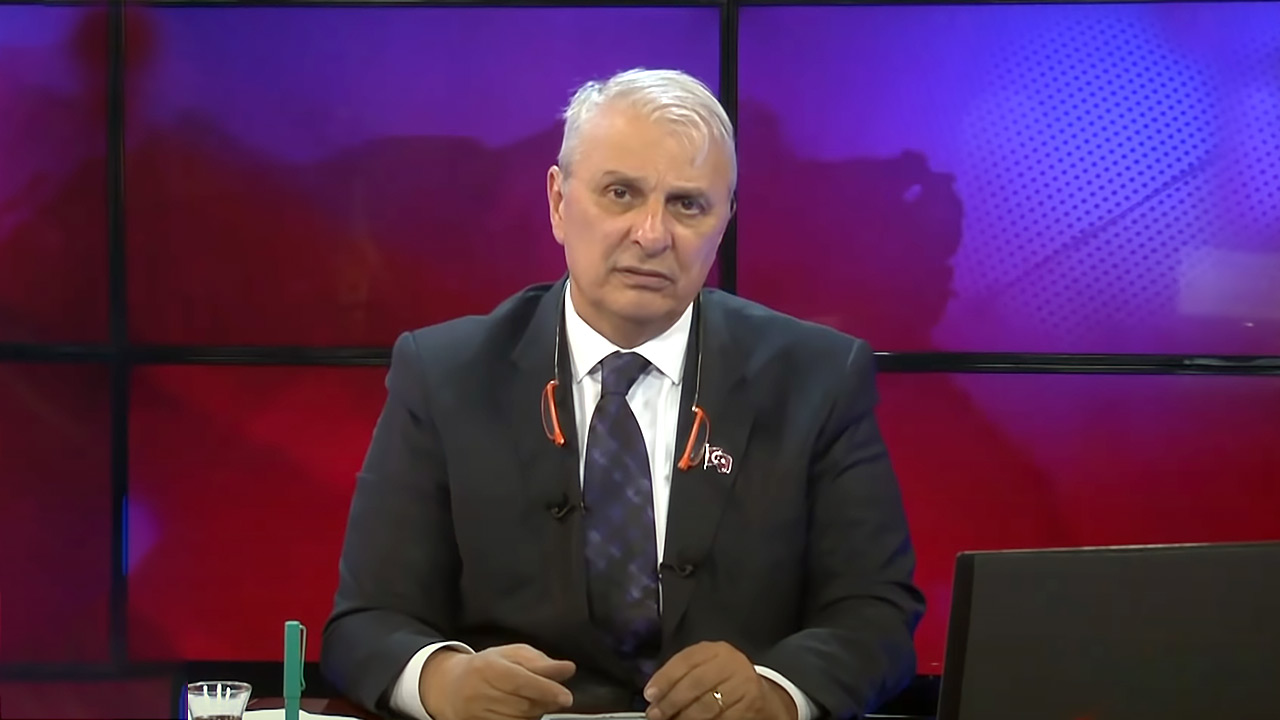 Din eğitimine kafayı takan Can Ataklı neden bu kadar dine düşman?