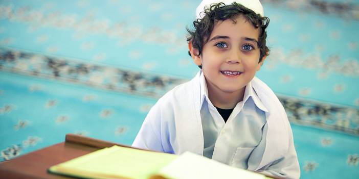 Müslümanların vasat ümmet olması ne demek? Vasat ümmetin 3 önemli özelliği