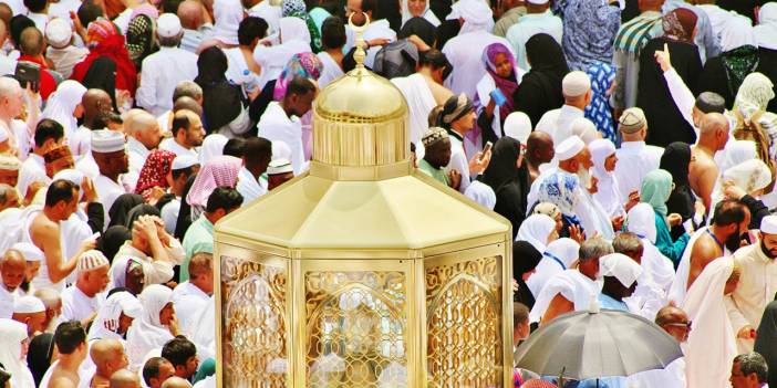 Allah'ın sevdiği kulların 3 özelliği… Allah'ın sevdiği kul olmak için neler yapmalıyız?